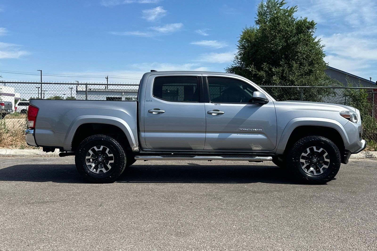 Used 2017 Silver Toyota SR5 image 3