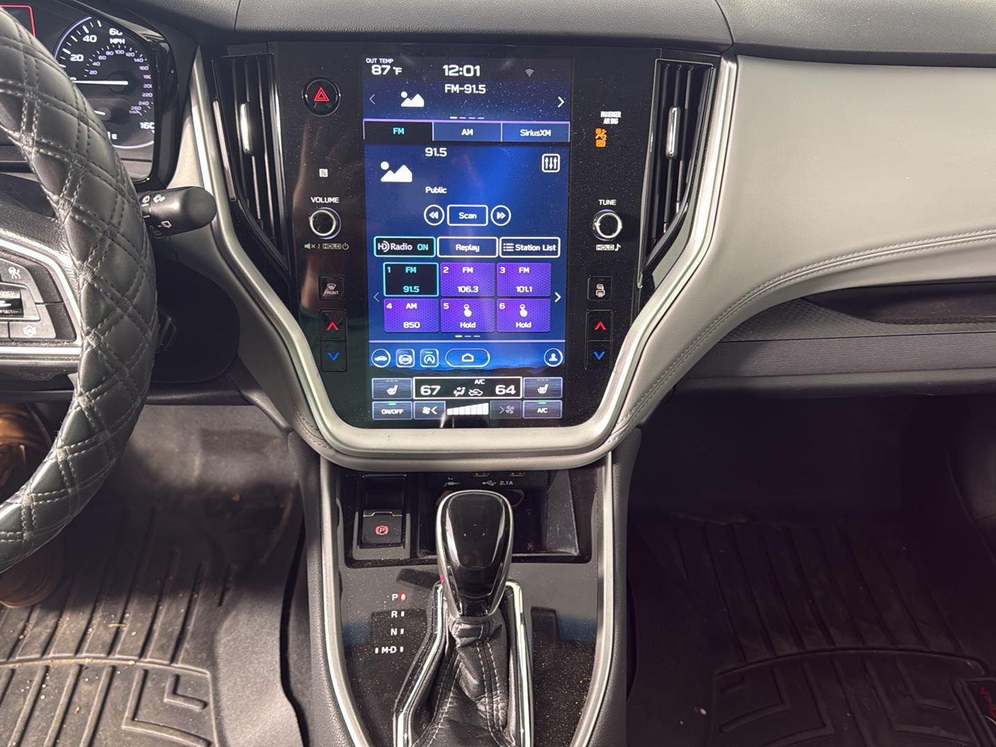 Used 2021  Subaru Premium image 17