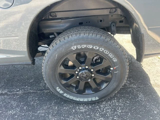 New 2026 Ceramic Gray Clear-Coat Exterior Paint RAM LARAMIE image 44