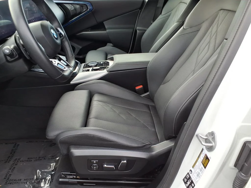 Used 2025 White BMW 30 xDrive image 13