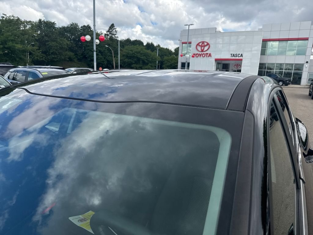 Used 2024 Black Kia LX image 45