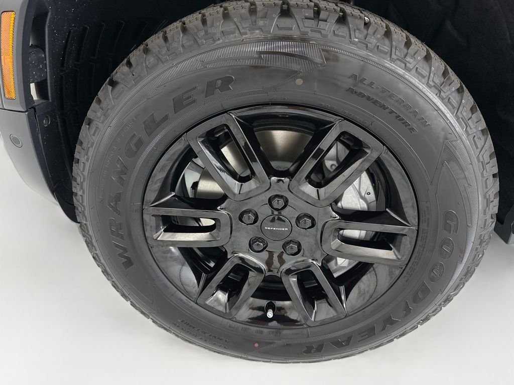 New 2026 Santorini Black Land Rover S image 30