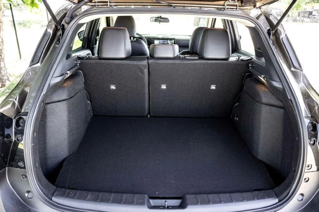2025 Nissan Kicks SR AWD - Photo 24