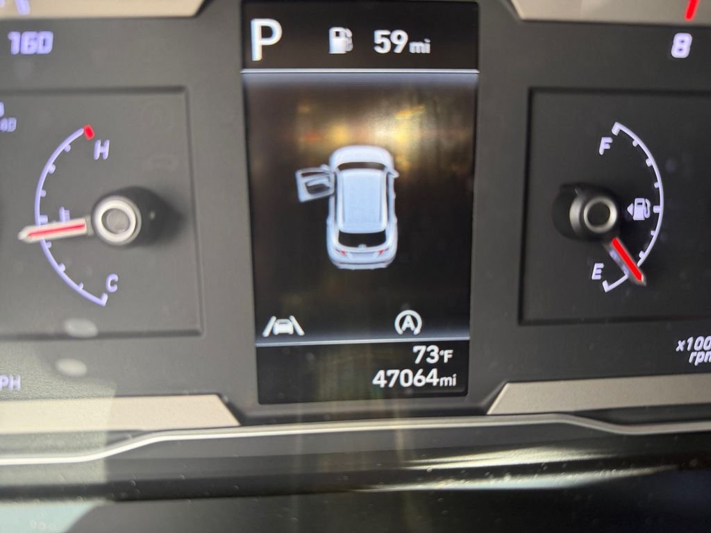 Used 2022 Gray Hyundai SEL image 10