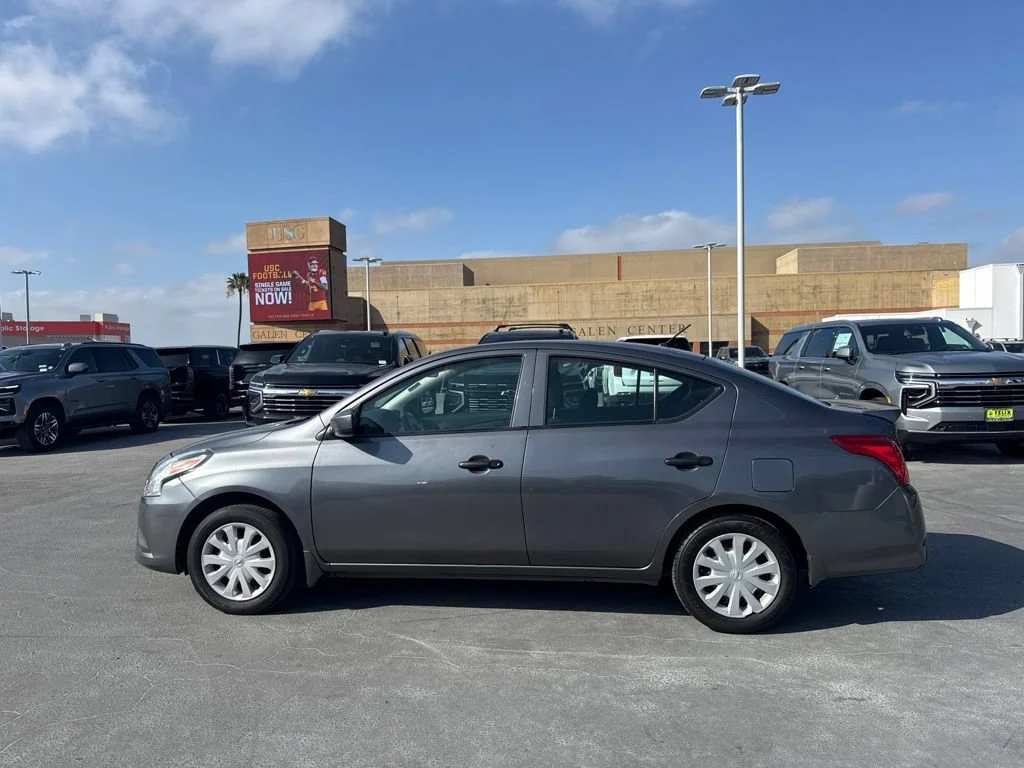 Used 2018  Nissan S Plus image 8