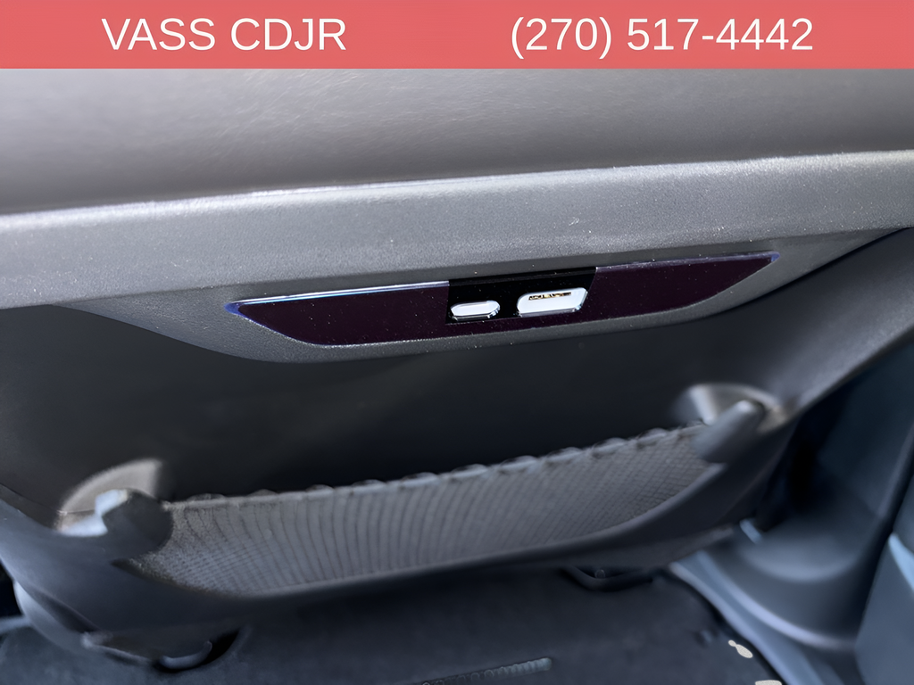 2026 Chrysler Pacifica Select - Photo 33