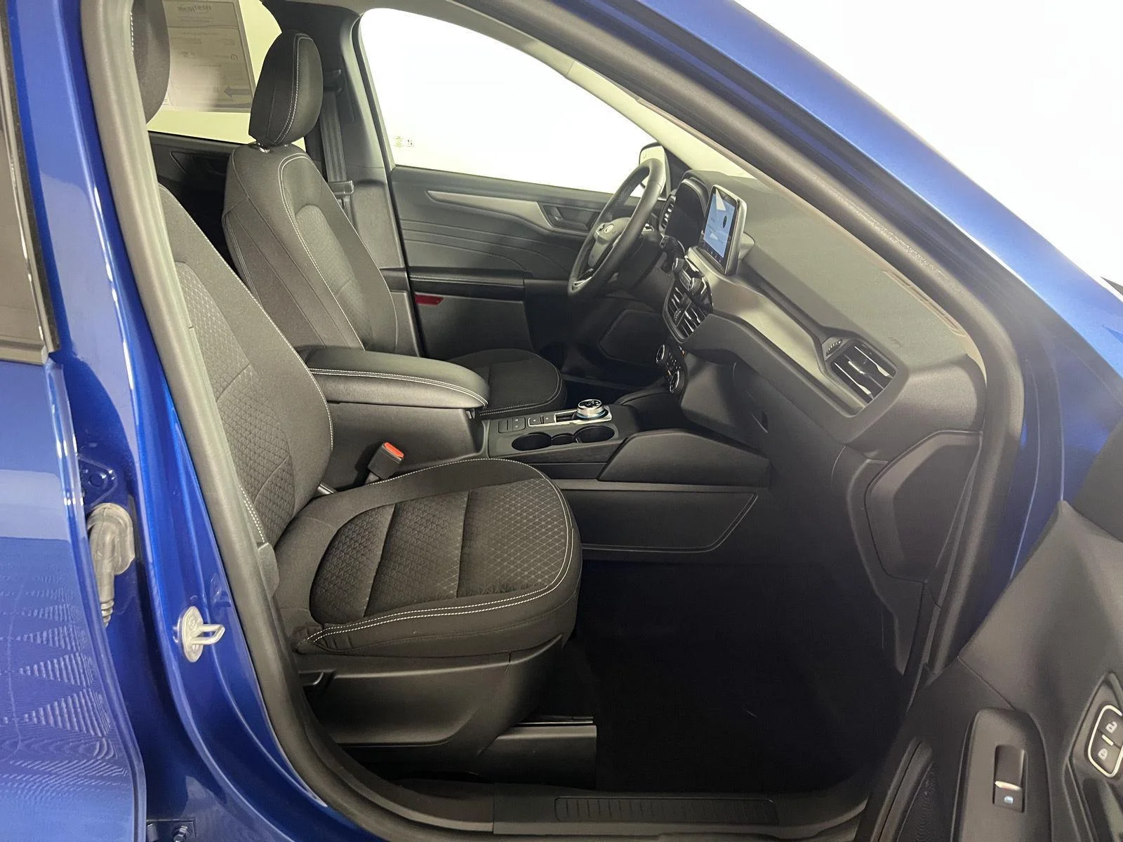 Used 2023 Atlas Blue Ford Active image 20