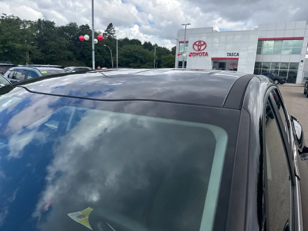 Used 2024 Black Kia LX image 45