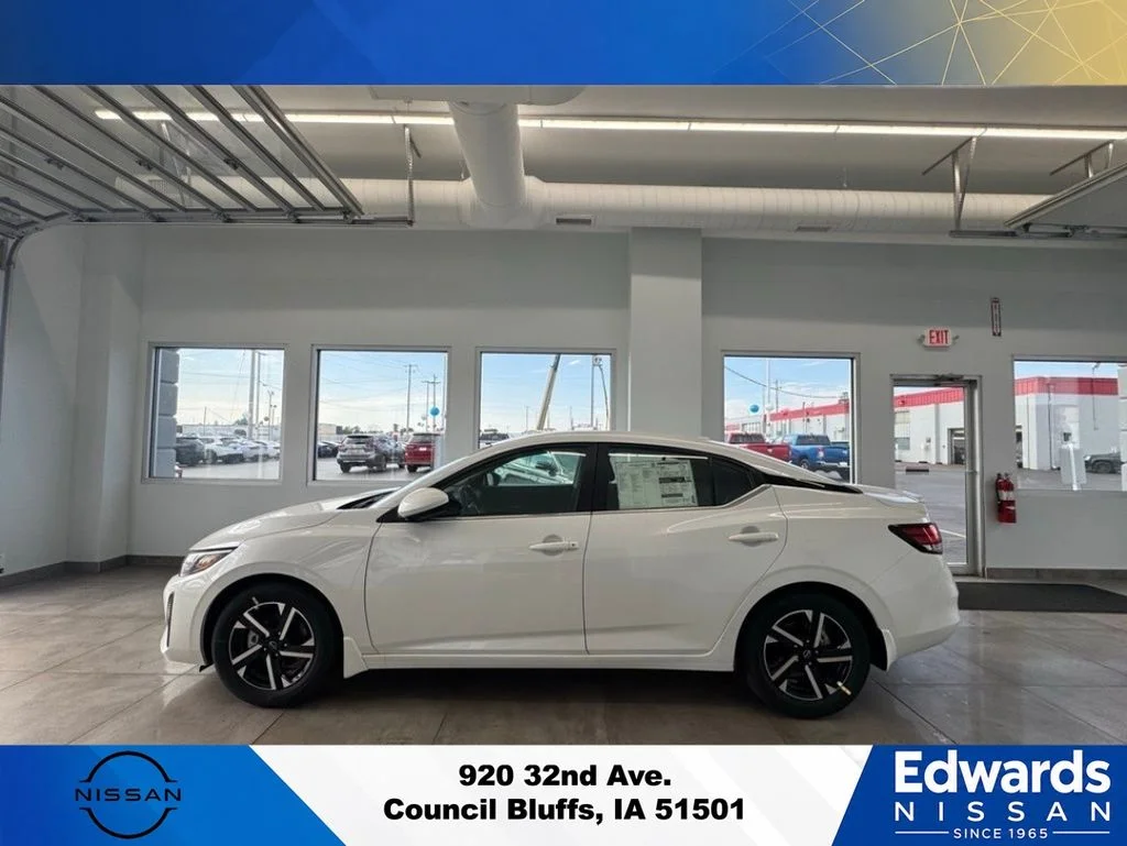 2025 Nissan Sentra SV - Photo 6