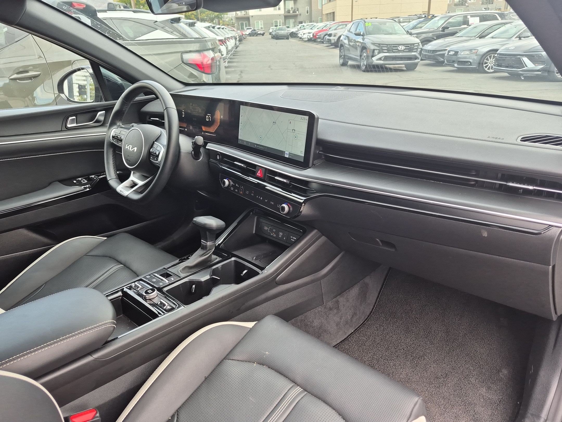 Ken Garff Cert 2025 Aurora Black Pearl Kia GT-Line image 31