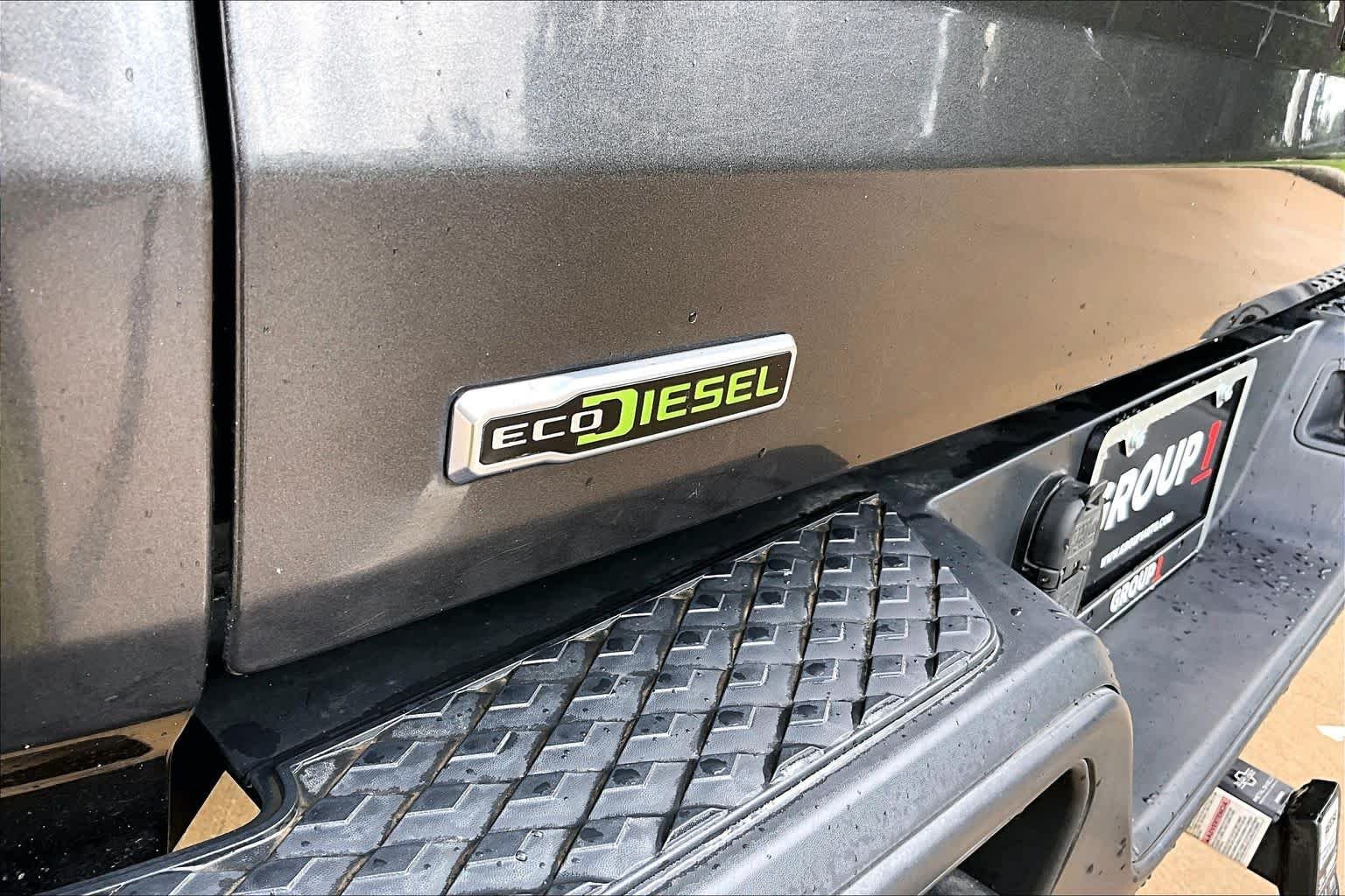 Used 2021 Granite Crystal Metallic Clearcoat Jeep Overland image 31