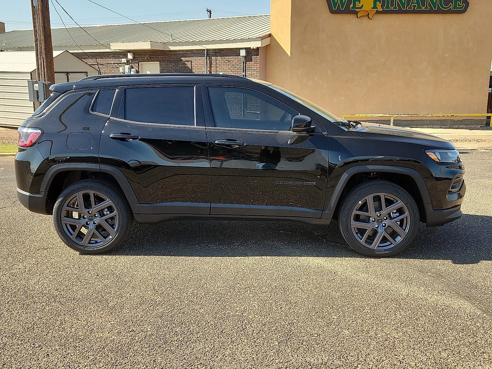 New 2025 PXJ Diamond Bla Jeep LIMITED 4X4 image 5
