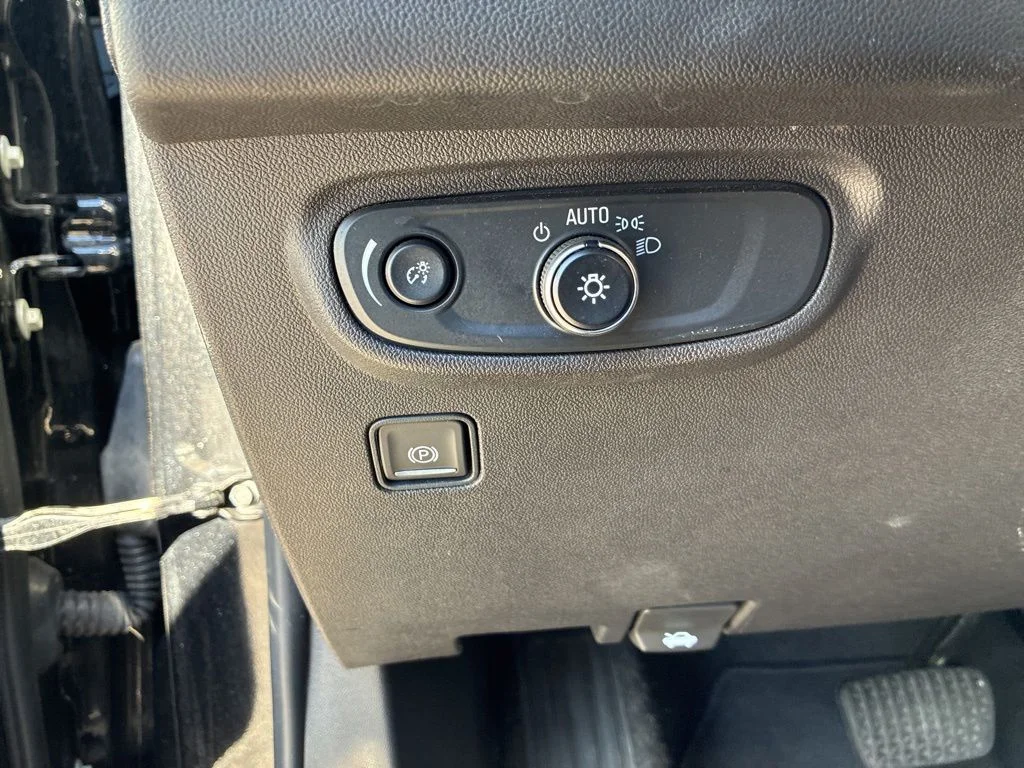 Used 2024 Black GMC SLE image 14