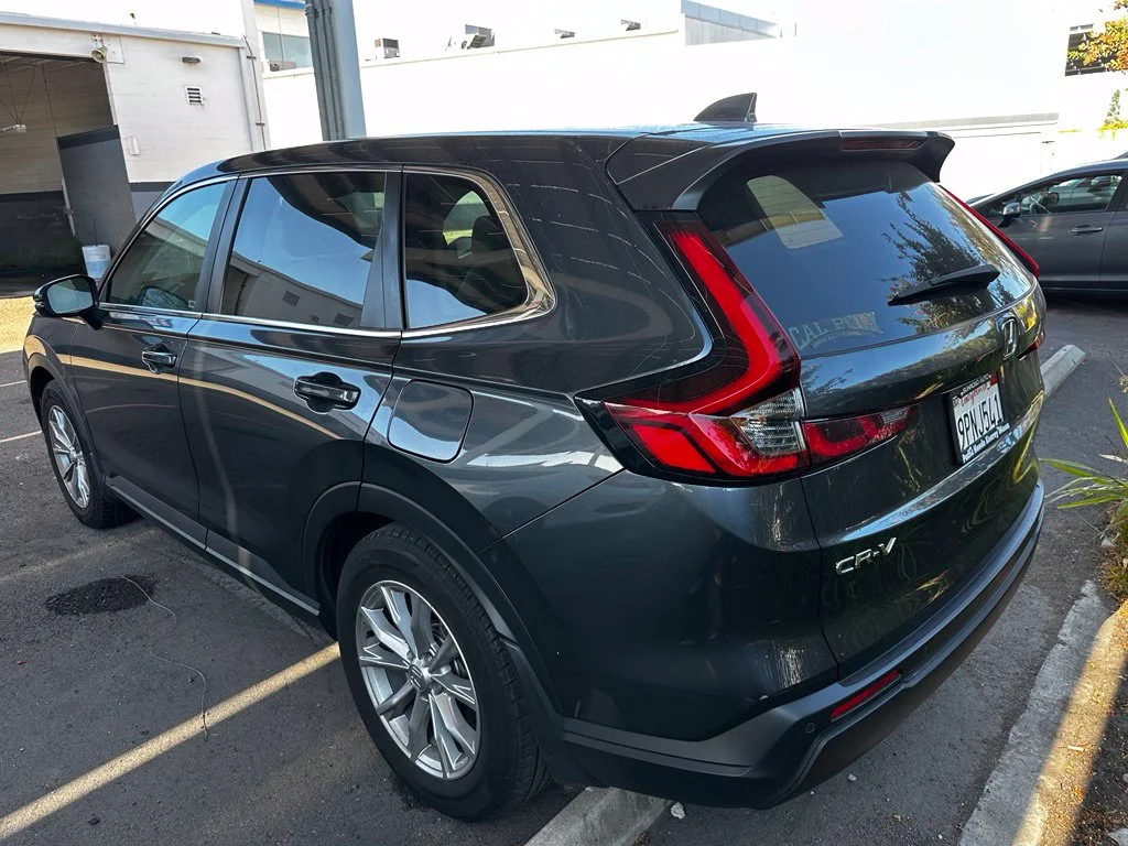 Used 2025  Honda EX-L image 6