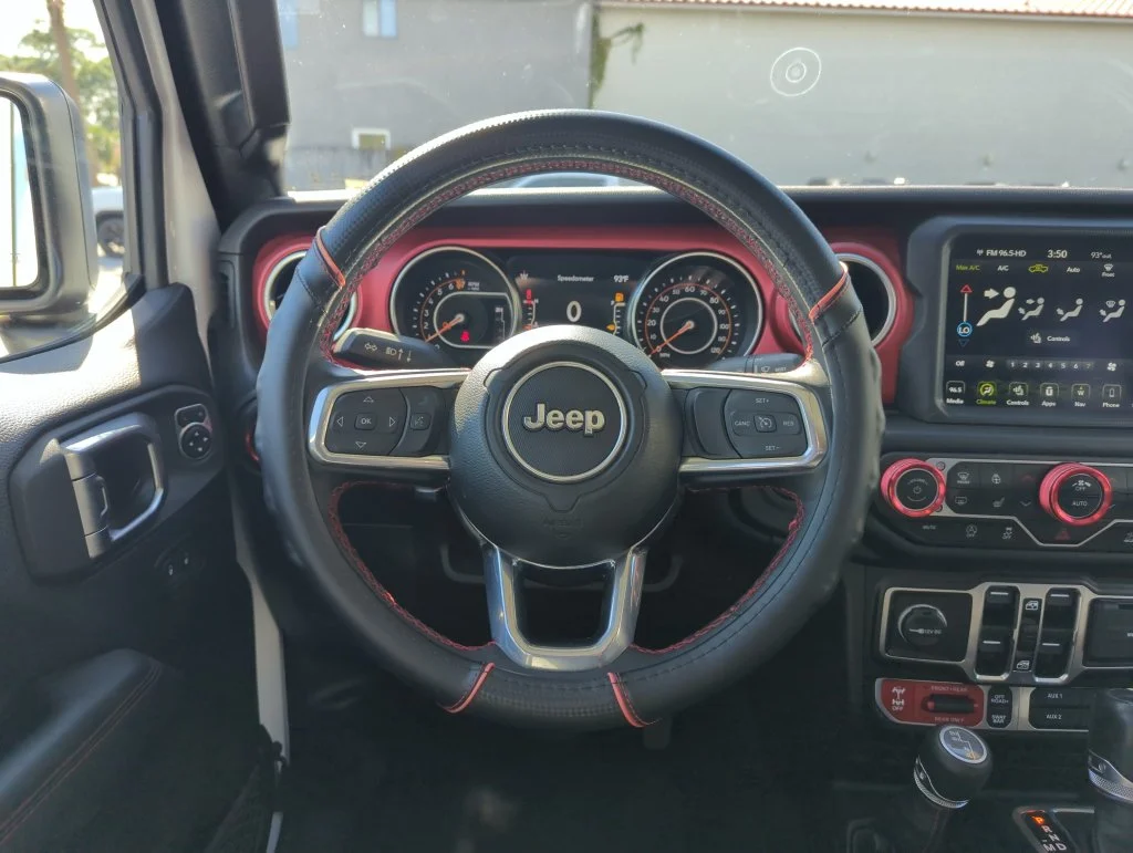 Used 2023 White Jeep Rubicon image 16