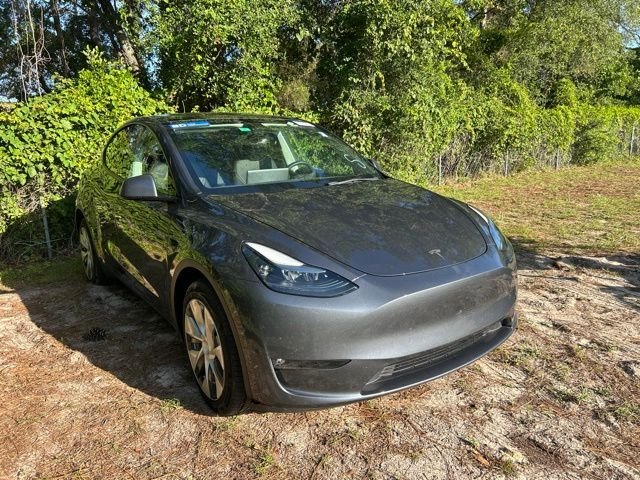2023 Tesla Model Y Long Range Dual Motor All-Wheel Drive's photo