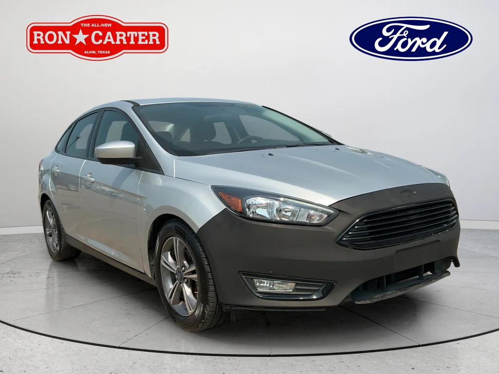 Used 2018 Silver Ford SE image 1