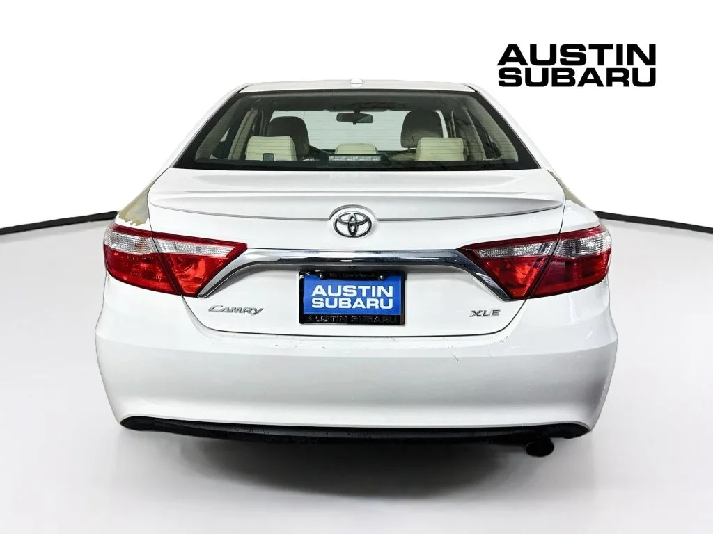 Used 2015 White Toyota XLE image 6