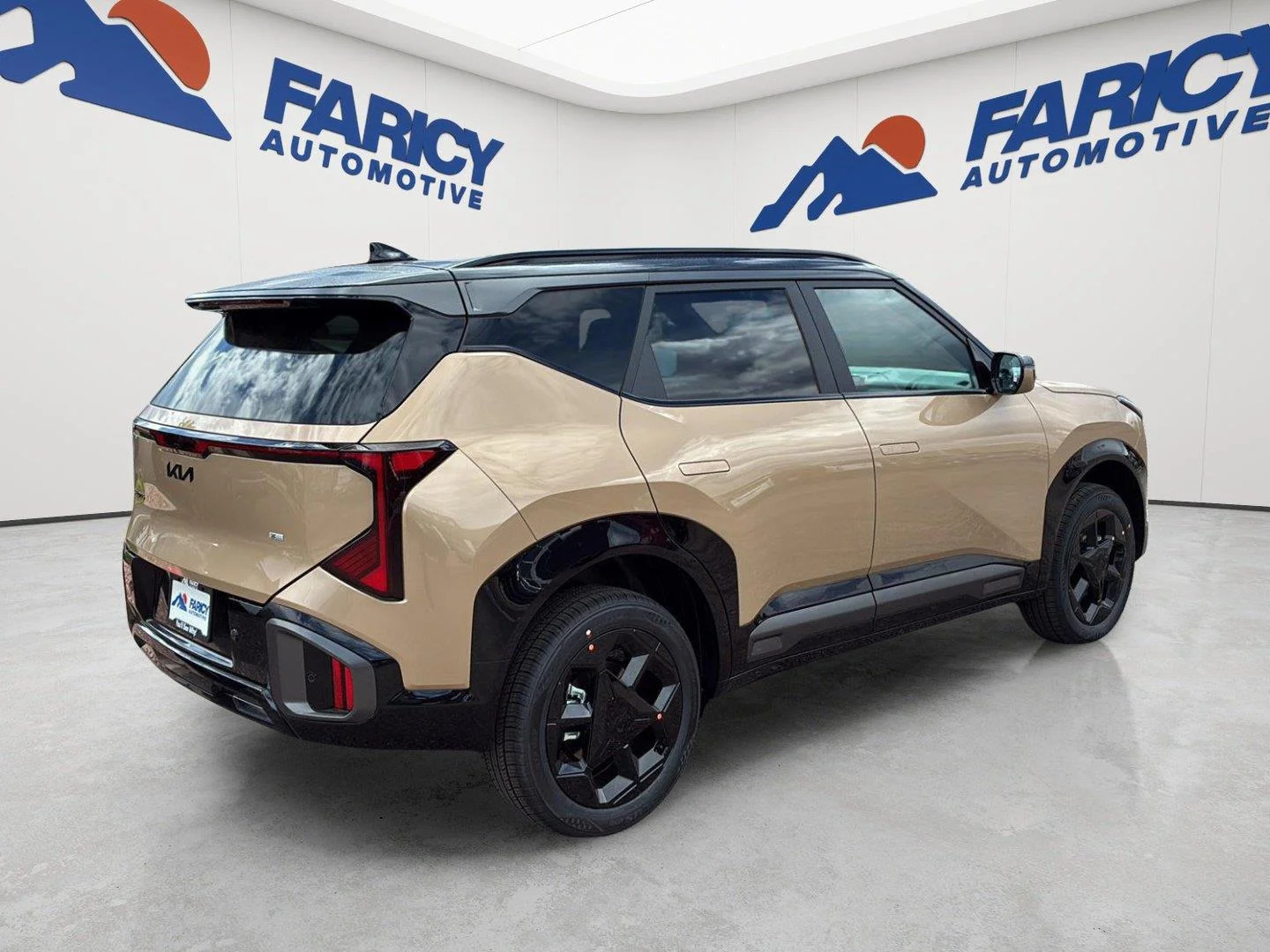 New 2027 Terrain Brown/Black Roof Kia X-Line S image 31