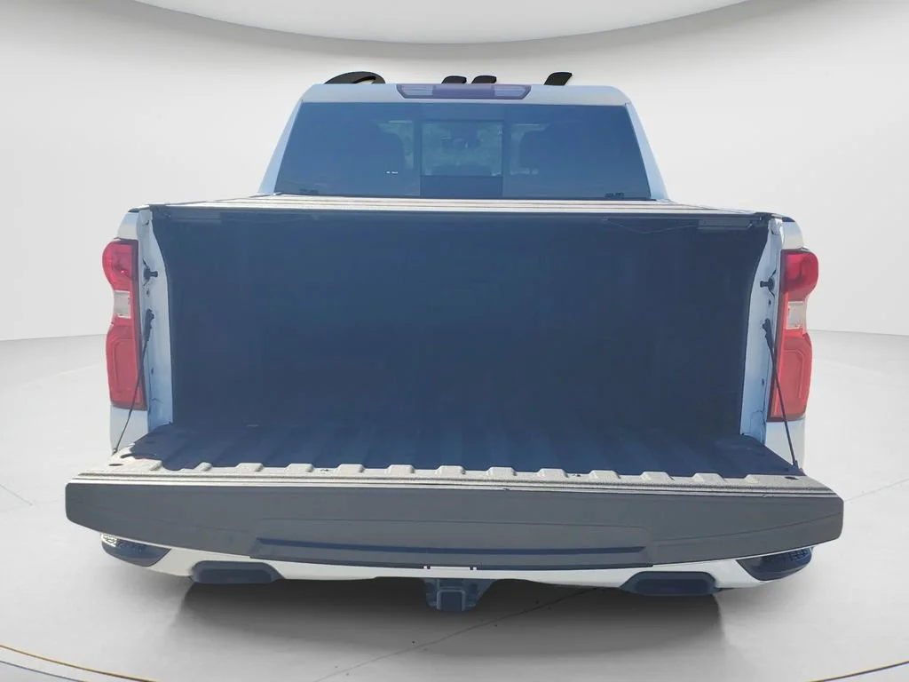 Used 2024 Summit White Chevrolet RST image 20
