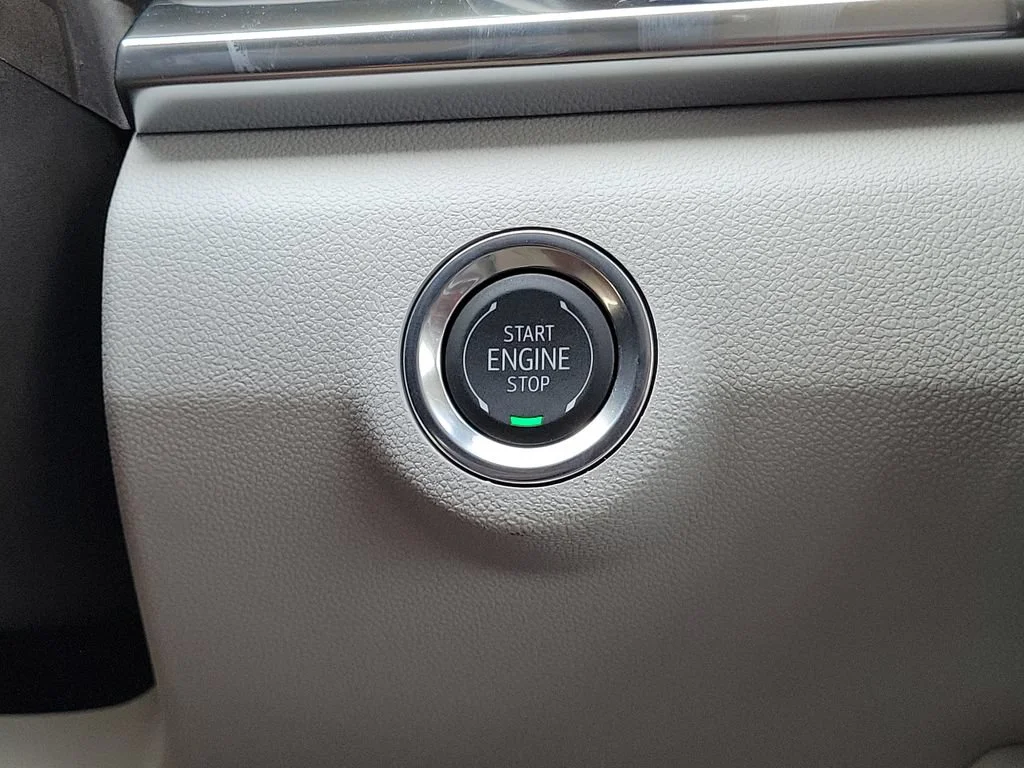 New 2026 Glacier White Tricoat GMC Denali image 24