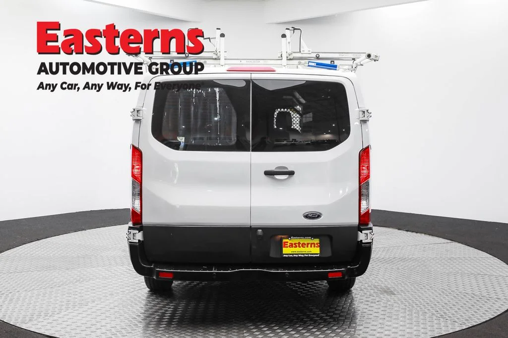 Used 2015 White Ford Base image 5