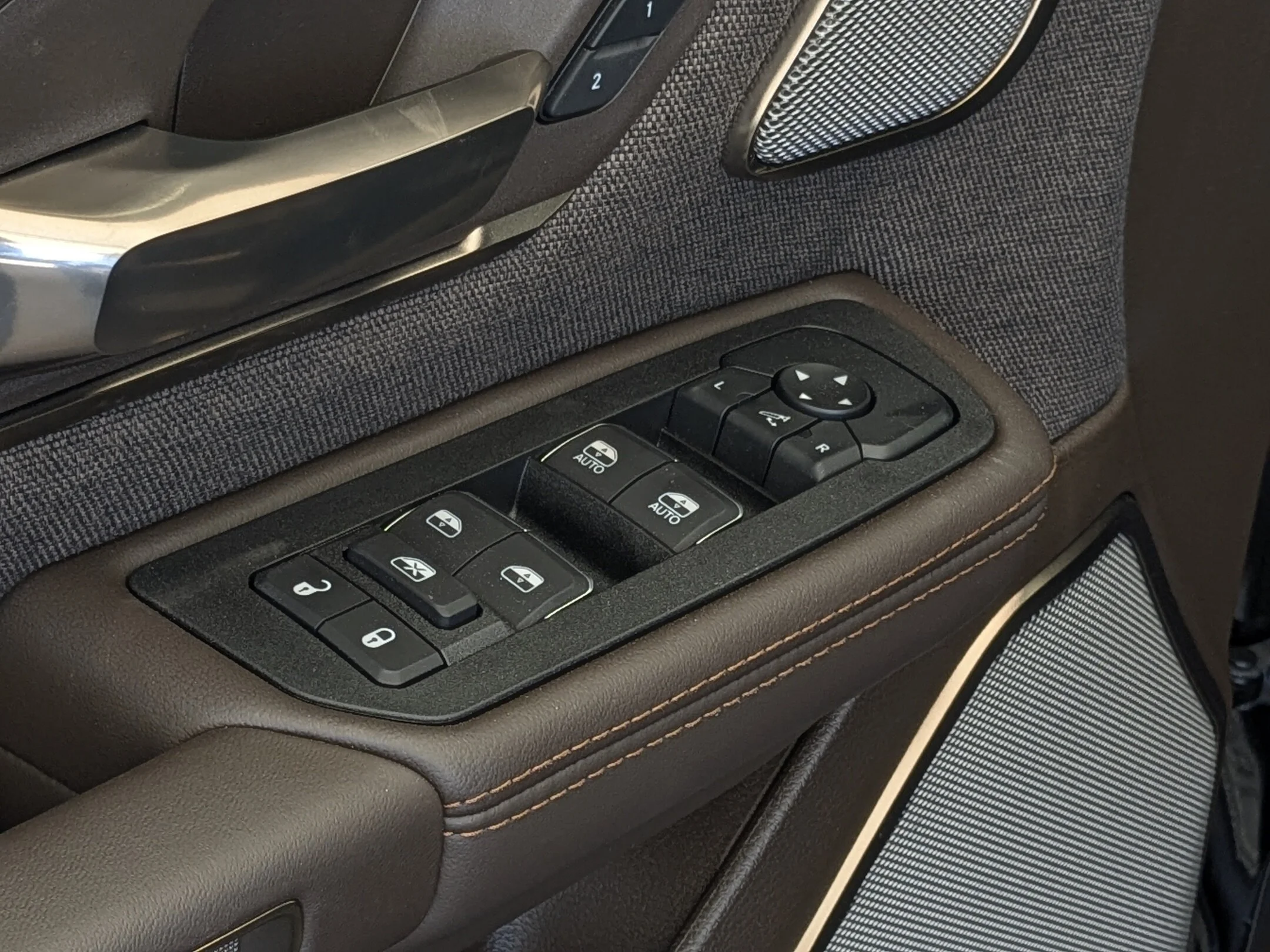 New 2026 Black RAM Limited Longhorn - - Level A Grp - Pano Sunroof - 14.4 Uconnect NAV - Head-Up Display & More! image 13