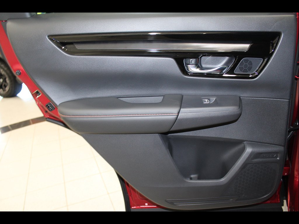 2025 Honda CR-V Sport Touring - Photo 18