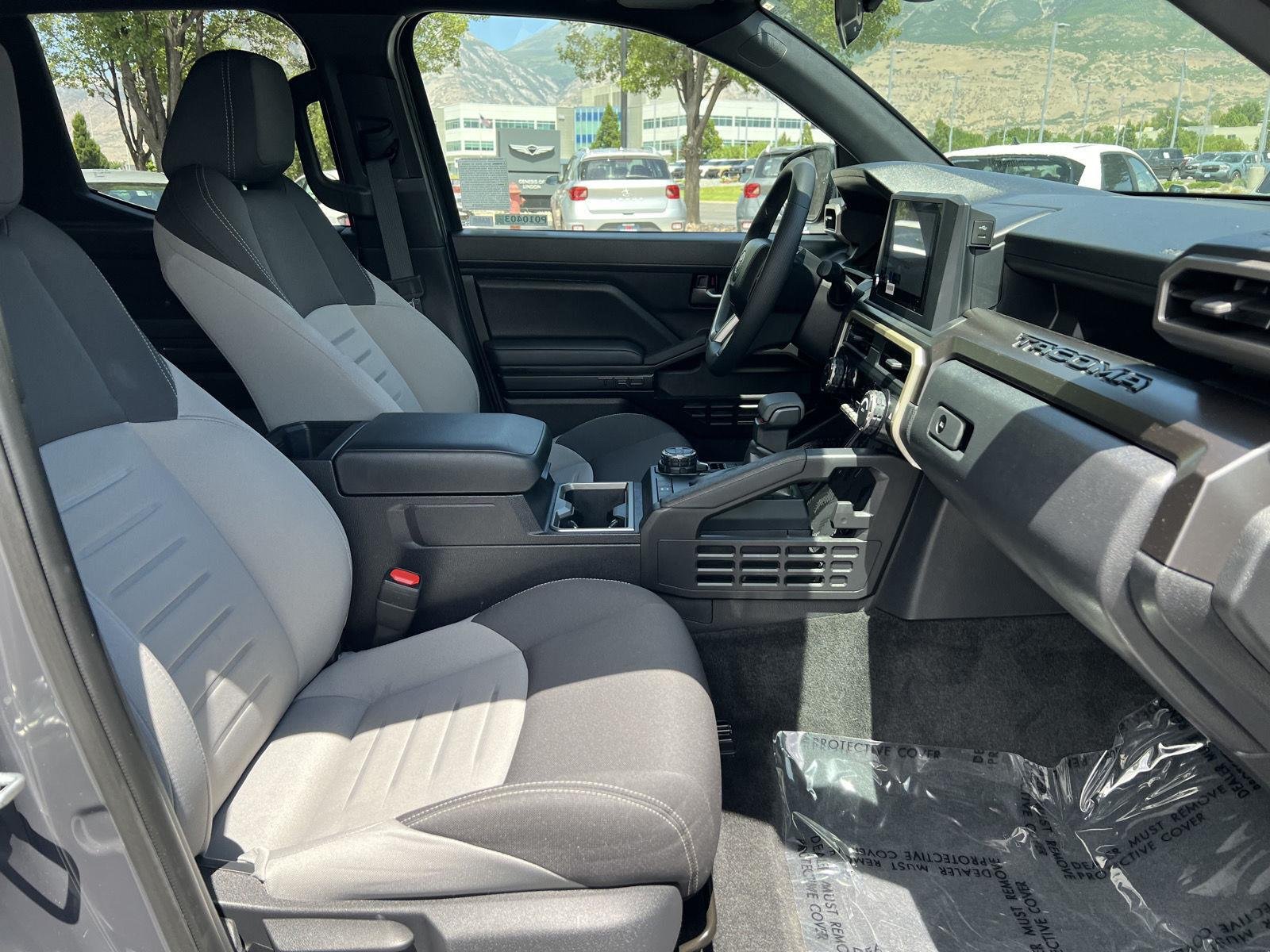 2025 Toyota Tacoma TRD Off Road - Photo 17