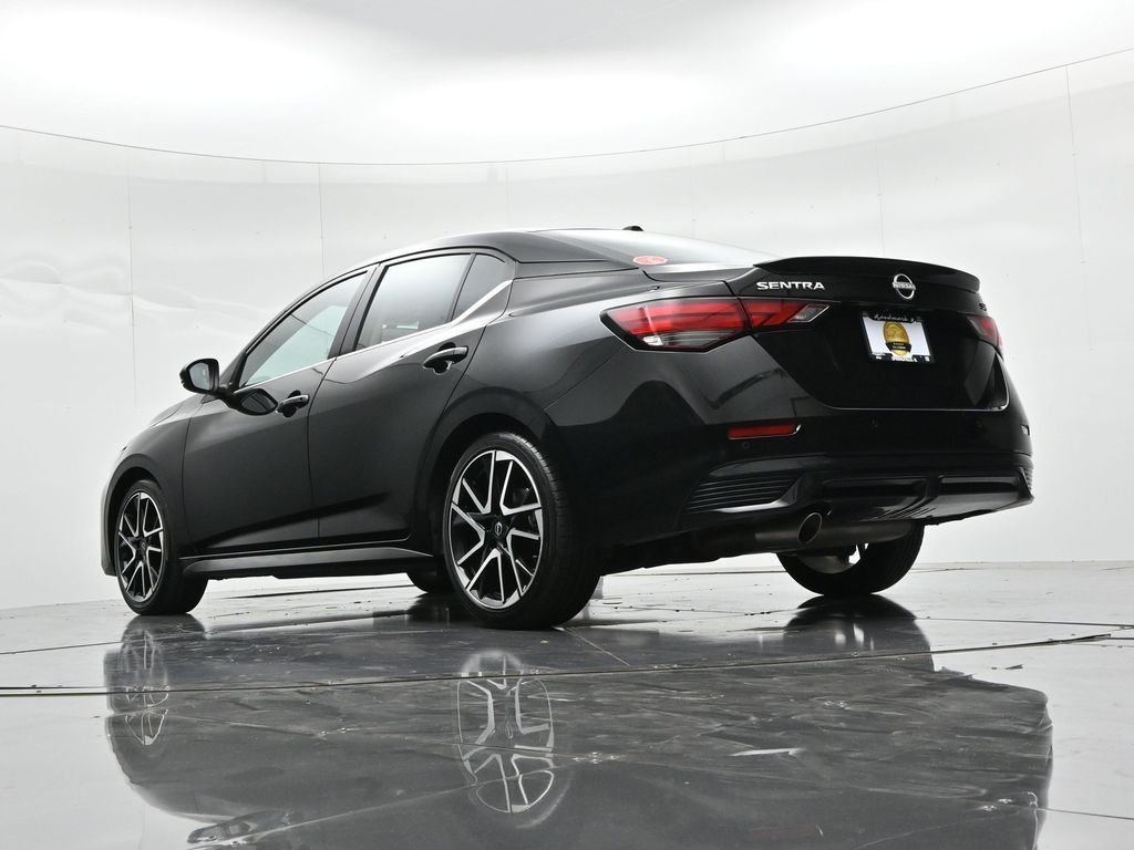 Used 2025 Black Nissan SR image 18