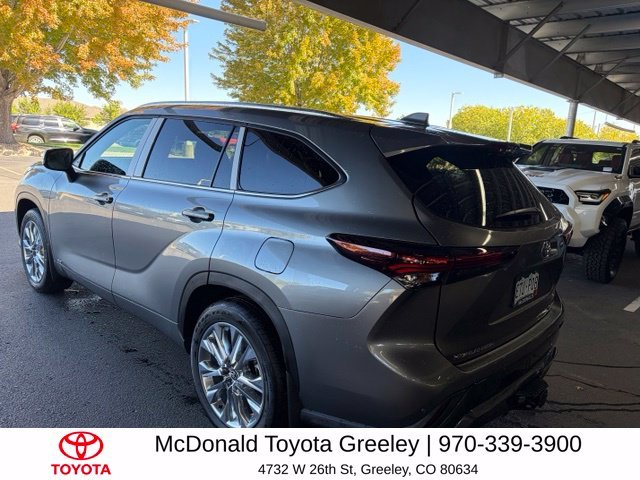 Used 2026  Toyota Limited image 21