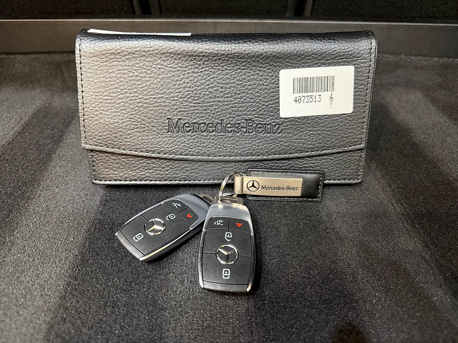 Certified Used 2025 Cirrus Silver Metallic Mercedes-Benz 4MATIC® image 25