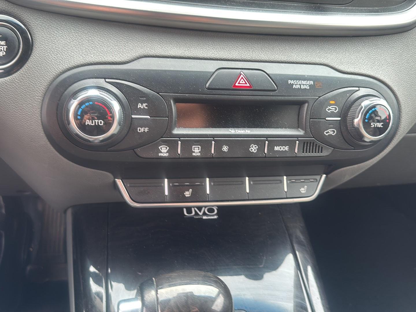 Used 2016 Titanium Silver Kia EX image 10