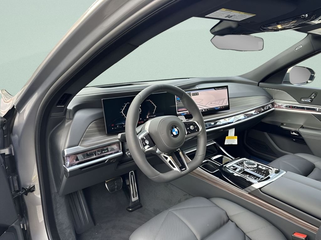 2026 BMW 7 Series 740i - Photo 12