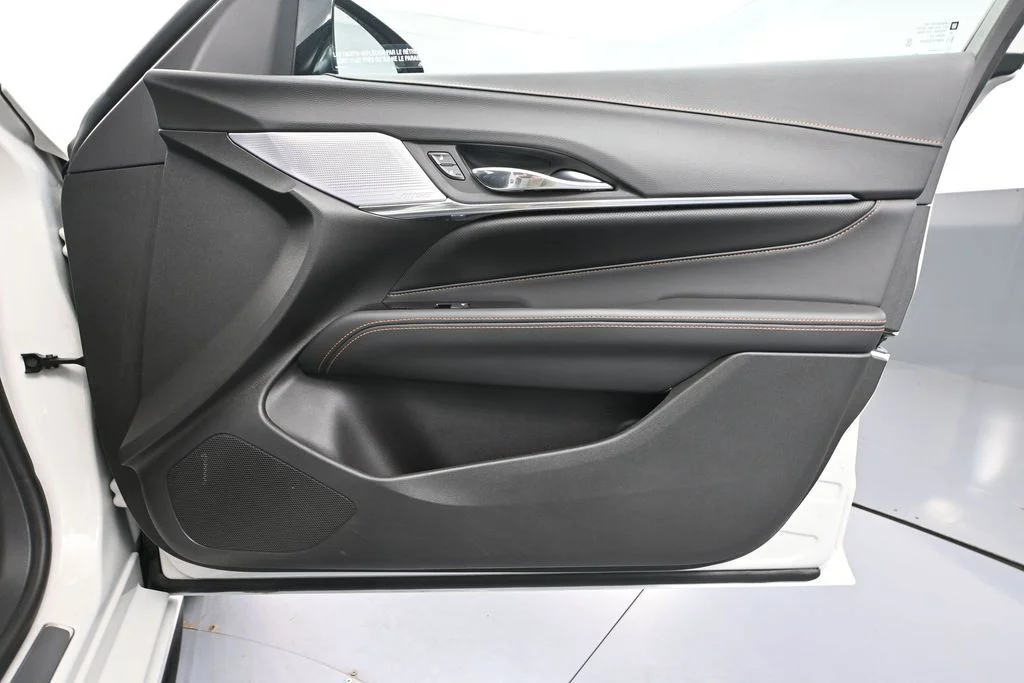 Certified Used 2023 White Cadillac V-Series image 36