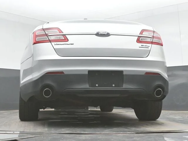 Used 2013 Ingot Silver Ford SEL image 31