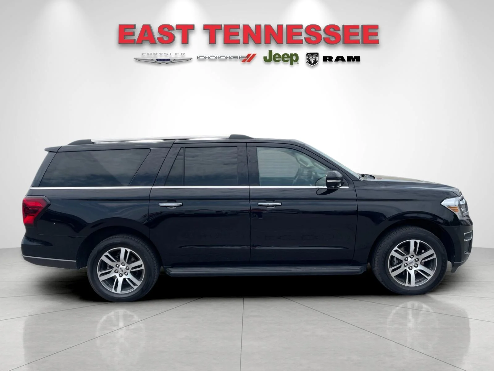 Used 2024 Black Ford Limited image 2