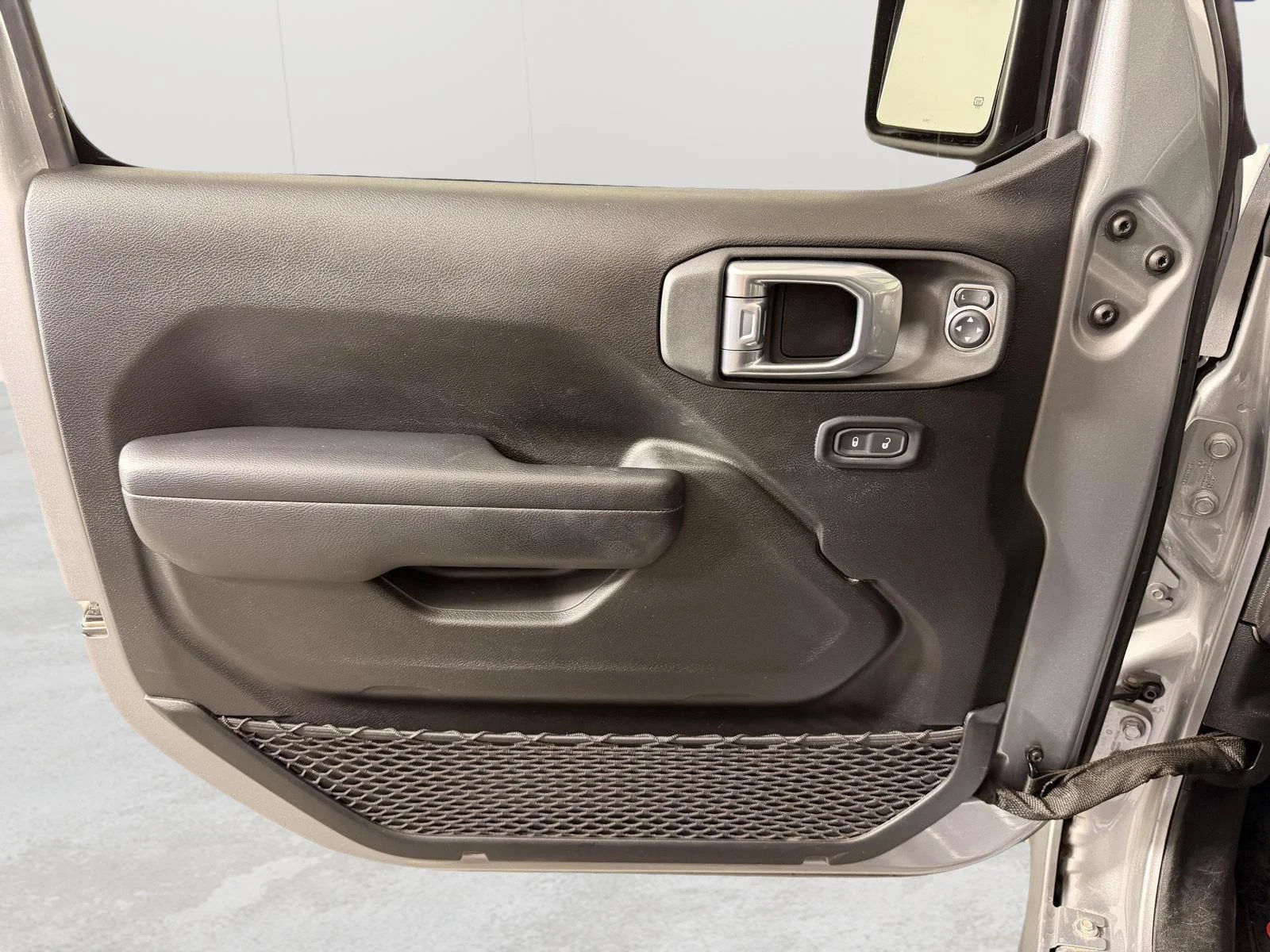 Used 2021 Billet Silver Metallic Clearcoat Jeep Rubicon image 14