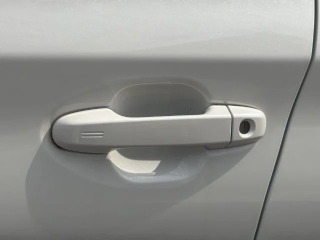 Used 2024 White Subaru Onyx Edition image 42