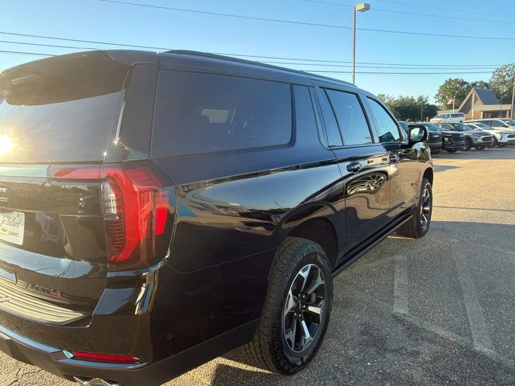 New 2026 Onyx Black GMC AT4 image 5