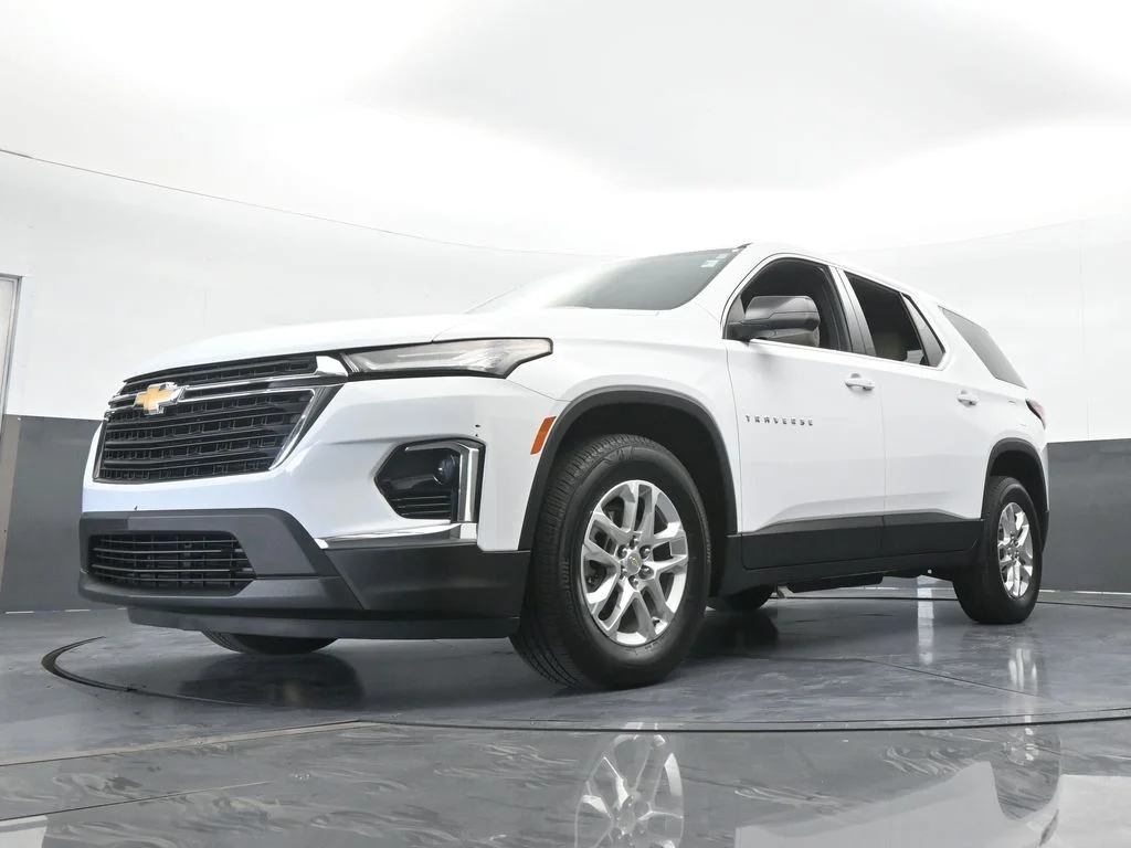 Used 2022 Summit White Chevrolet LS image 52