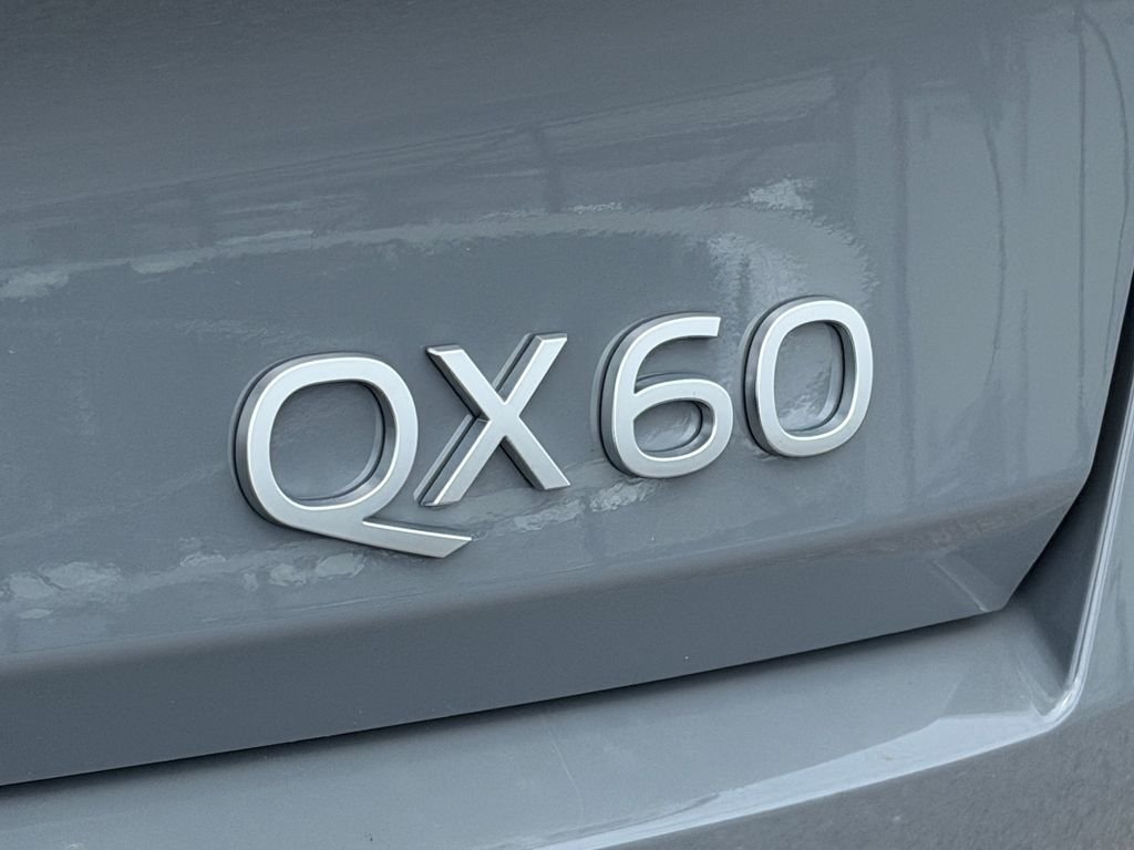 New 2027 HARBOR GRAY INFINITI Luxe FWD image 9