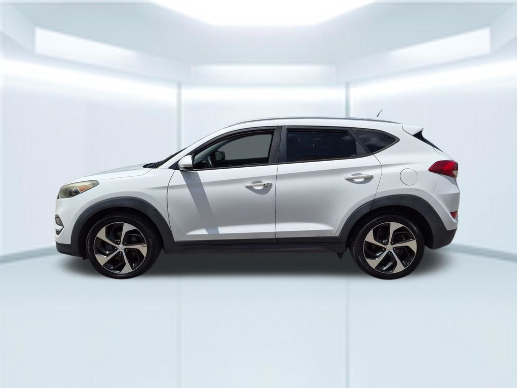 Used 2016 White Hyundai Sport image 2
