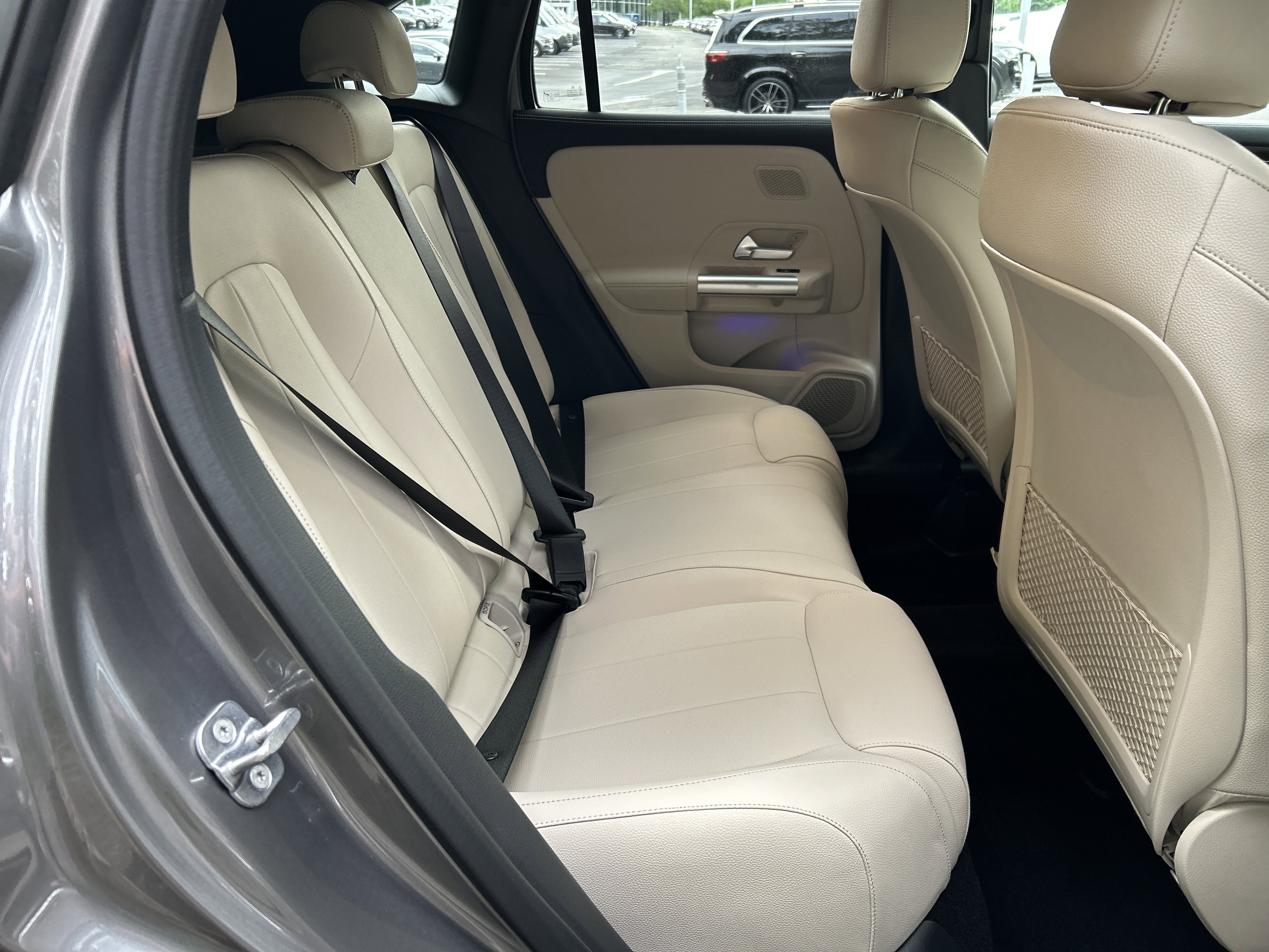 New 2026 Mountain Grey Metallic Mercedes-Benz GLA 250 SUV image 40