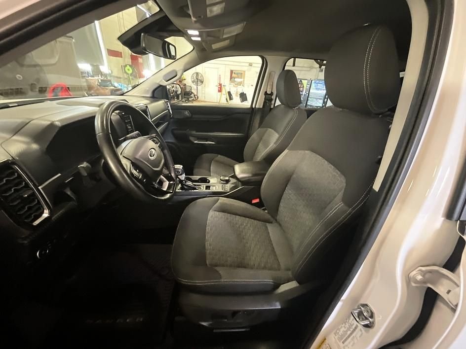 Used 2024 White Ford XLT image 4