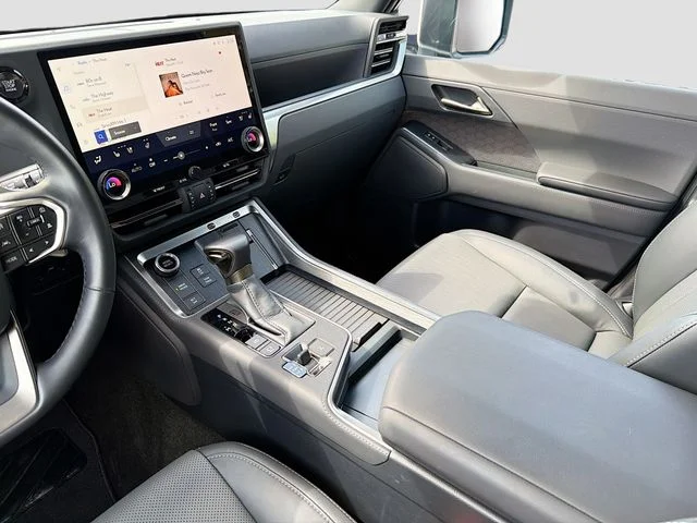 Used 2025 EMINENT WHITE PEARL Lexus 550 Premium+ image 22