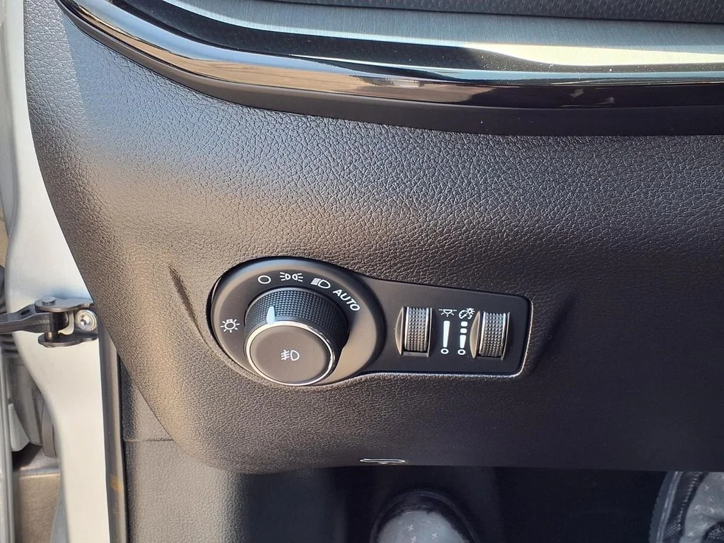 2025 Jeep Compass Trailhawk - Photo 18