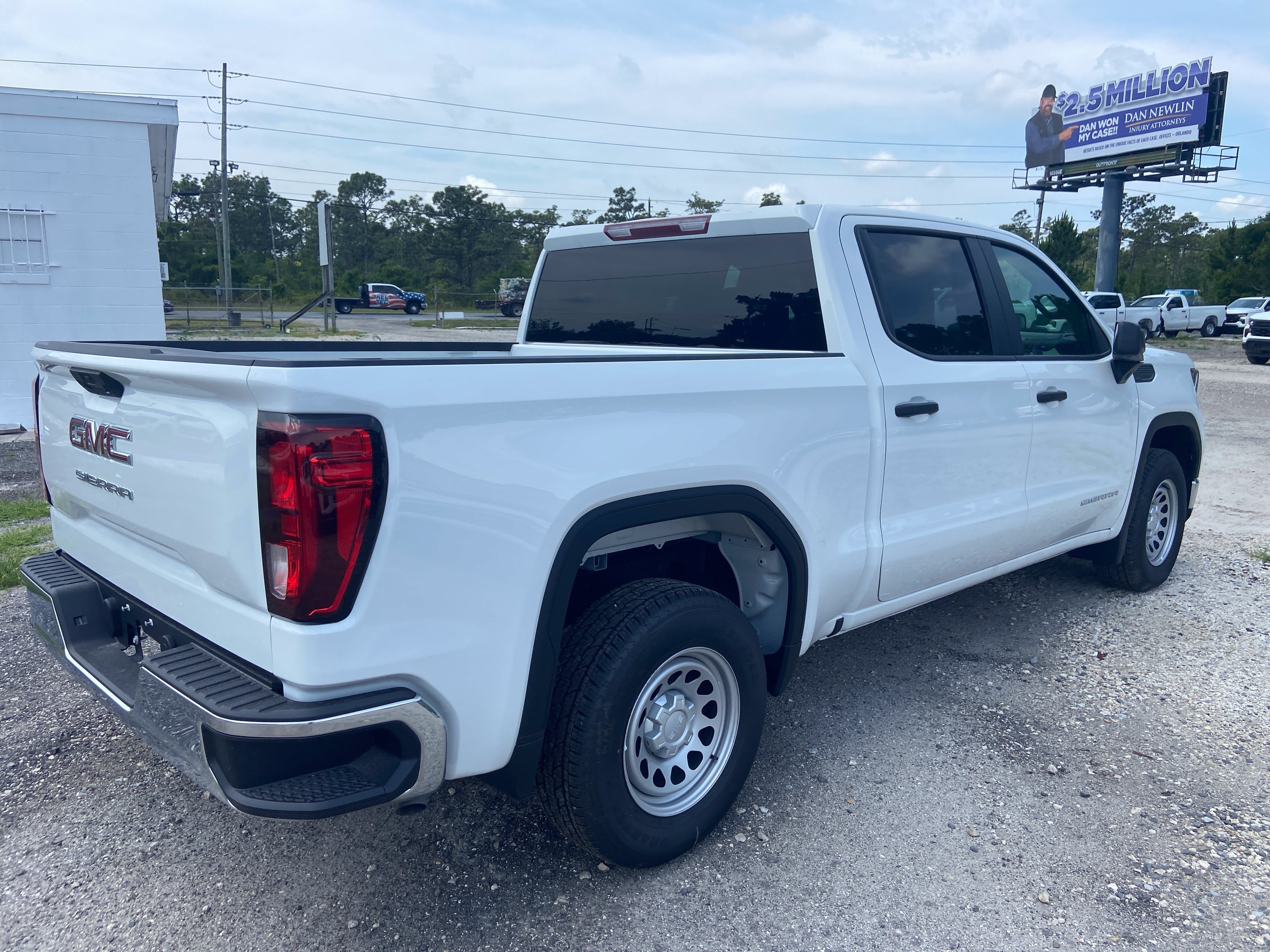 New 2026 Summit White GMC Pro image 6
