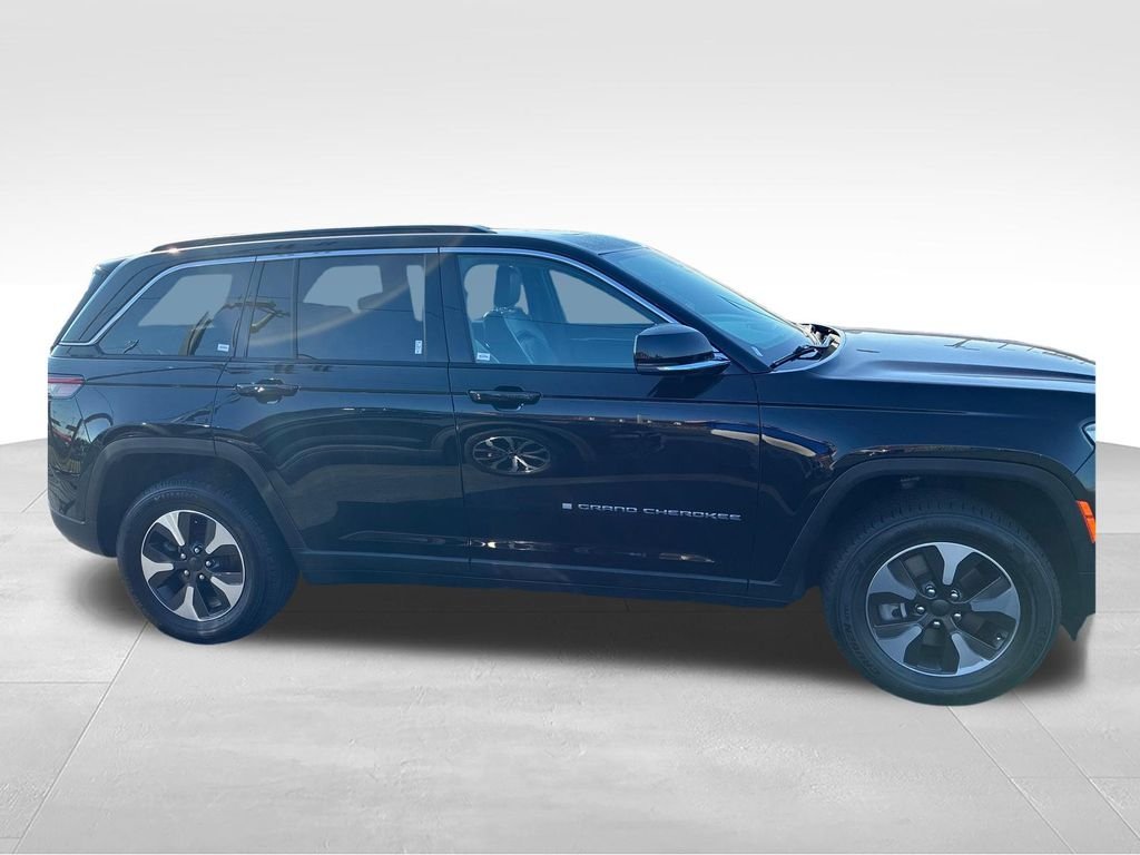 Used 2024 Black Jeep 4xe image 6