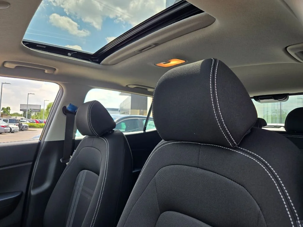 New 2026 Onyx Black Hyundai SEL image 23